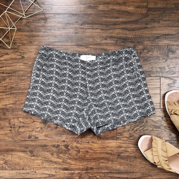 Joie • Merci shorts geometric patterned black white print silk linen chevron - Picture 2 of 11